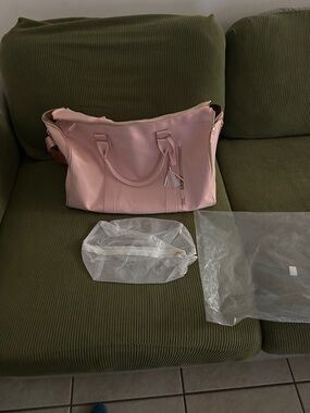 Source Unknown Soft Pink Tote with Tassel Charm